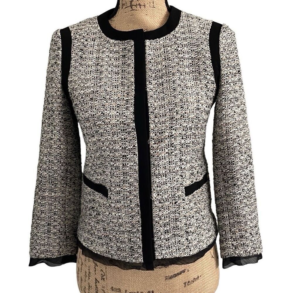 EUC! Ann Taylor Black Cream Tan Tweed Suit Jacket - Size 0P